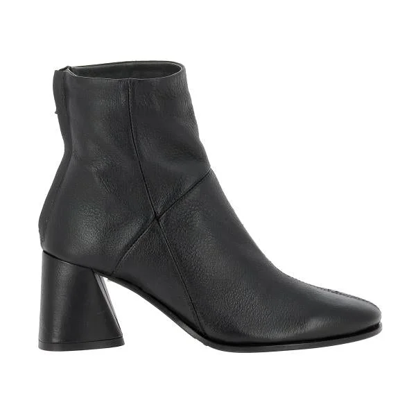 Lillimil 7142 Black Ankle Boot