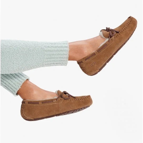 DAKOTA Ladies Suede Moccasin Slippers Chestnut