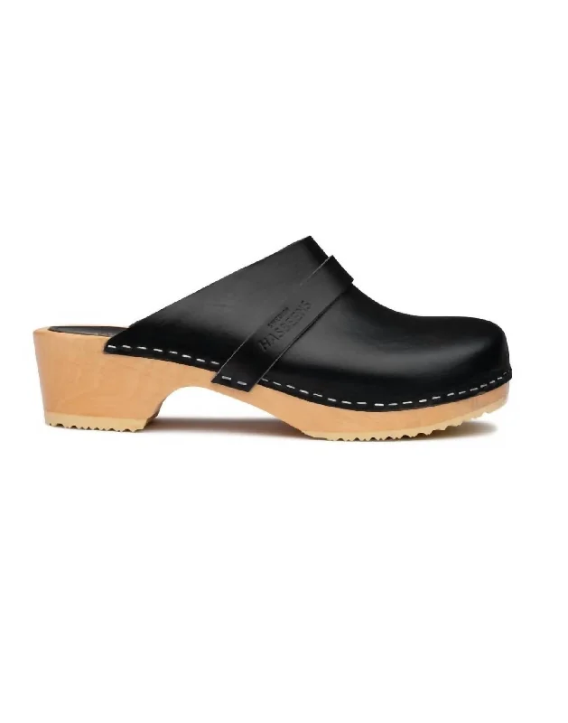 Slip-On Classic Heeled Clog In Black